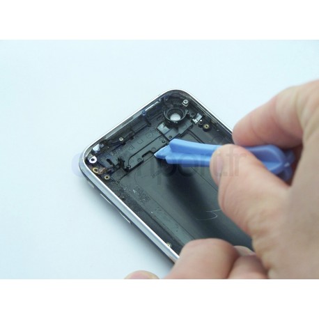 Changement de l’antenne WIFI sur un iPhone 3G